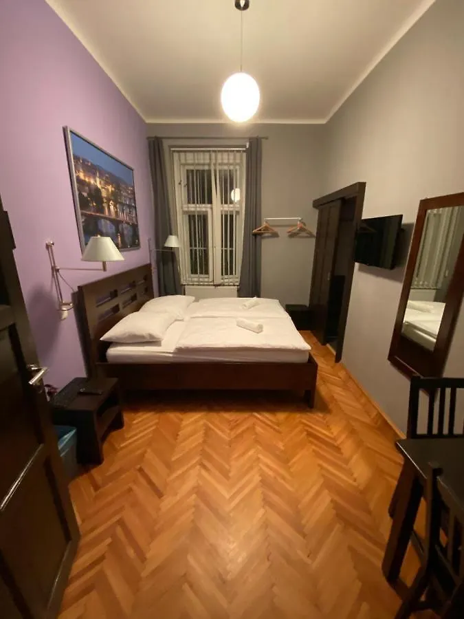 Central Station Studios Guest House Prague 3*,  Czech Republic